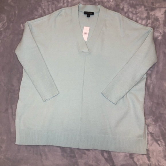Ann Taylor Women's Seafoam Green Oversize Long V-Neck Sweater Size Large NWT - Picture 8 of 8